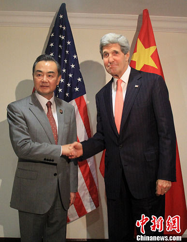 王毅會(huì)見(jiàn)美國(guó)國(guó)務(wù)卿克里 王毅會(huì)見(jiàn)美國(guó)國(guó)務(wù)卿克里
