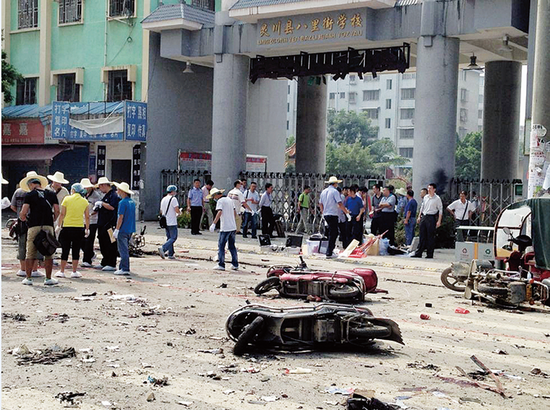 桂林校門口爆炸案續(xù):肇事者當(dāng)場(chǎng)死亡 學(xué)校停課 桂林校門口爆炸案續(xù):肇事者當(dāng)場(chǎng)死亡 學(xué)校停課