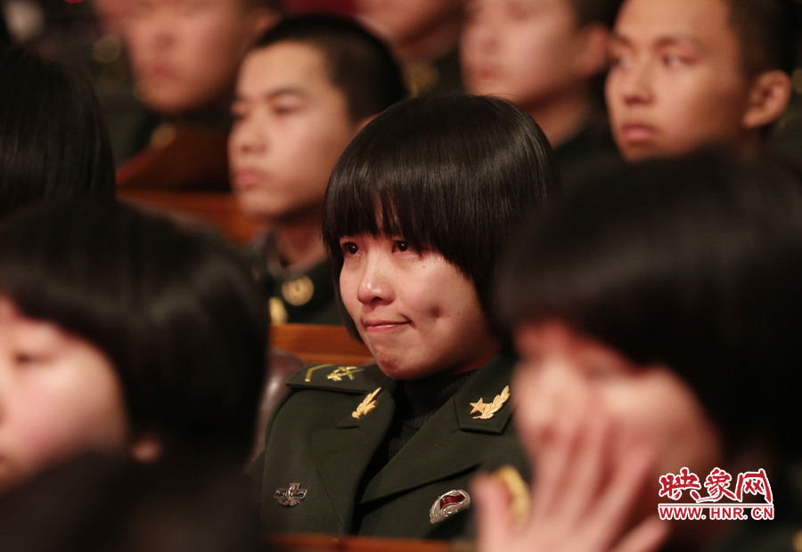 現(xiàn)場觀眾感動落淚。