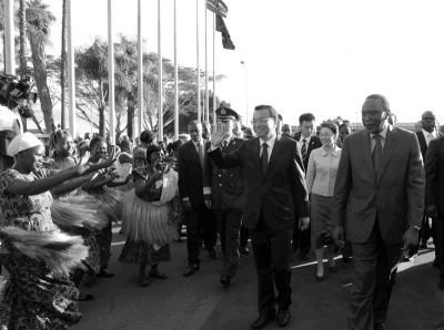 媒體盤點李克強非洲行:布局未來十年中非合作 媒體盤點李克強非洲行:布局未來十年中非合作