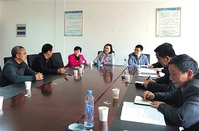 江西省豐城市信訪局接待室，中央信訪督查組約談信訪人。記者 賈世煜 攝