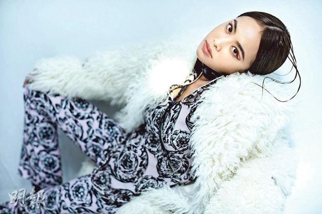 蔡依林的新歌高唱要勇敢做自己，沒想到MV卻鬧出風(fēng)波。