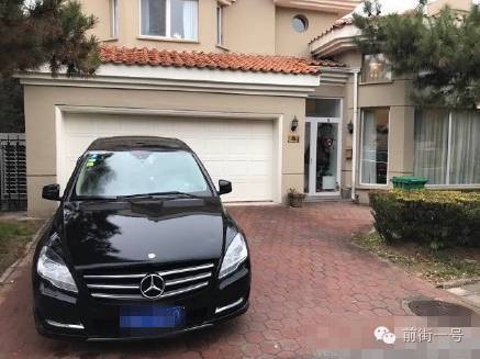 該外籍男子的車輛。（網友供圖）