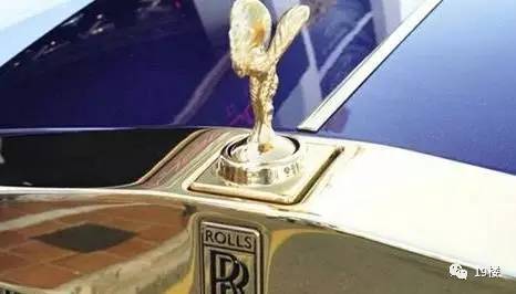 溫州一勞斯萊斯婚車高速上和鳥相撞:損失20萬