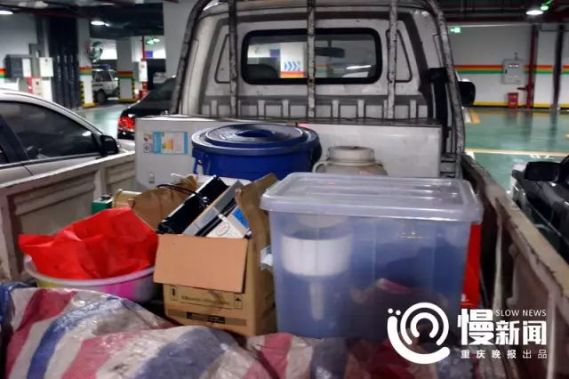 重慶曝光抓捕毒販視頻 民警拔槍一對(duì)四誰慢誰死