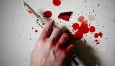 男子用被子捂死妻子 在其胸部、腹部寫下我愛你