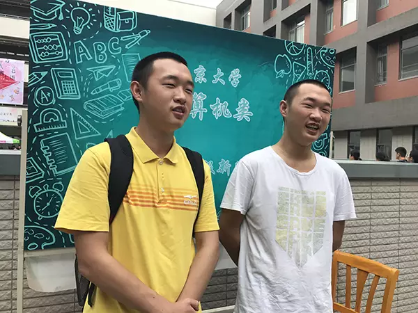 雙胞胎兄弟陳于勤、陳于思。