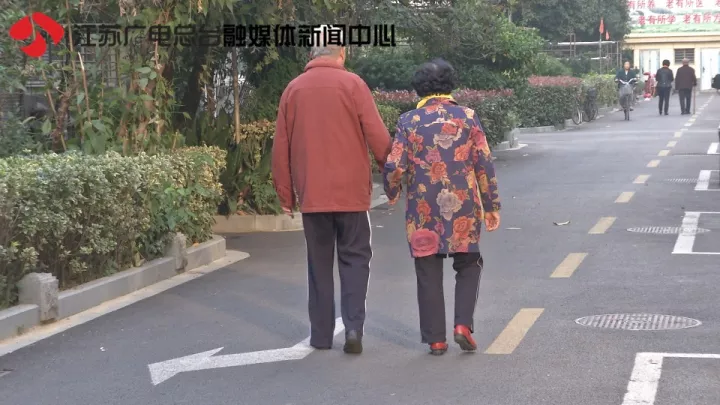 老太秀恩愛！網(wǎng)友被一封跨越60年的情書甜哭了