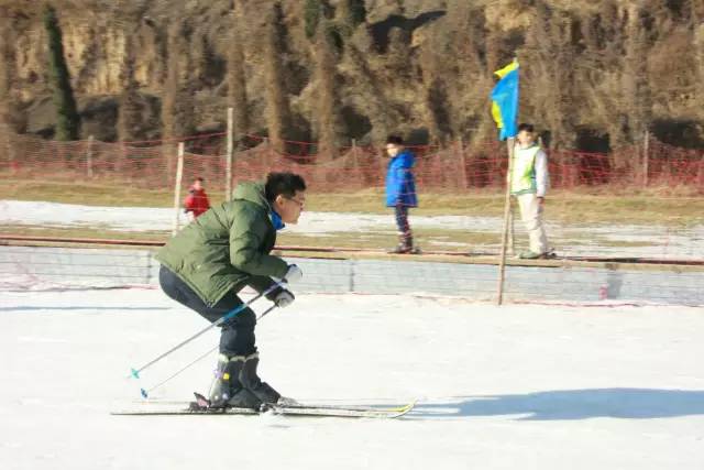 這幾個(gè)帥氣的姿勢(shì)，真的像專業(yè)級(jí)選手了呢