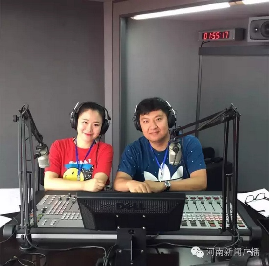 河南新聞廣播主持人趙凱、田羽全程現(xiàn)場(chǎng)直播