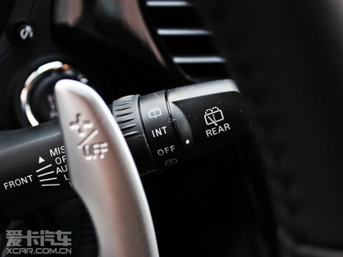 三菱2013款歐藍(lán)德 三菱2013款歐藍(lán)德