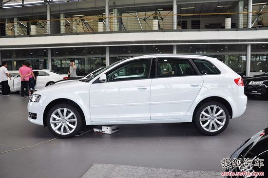 現(xiàn)款?yuàn)W迪A3 現(xiàn)款?yuàn)W迪A3