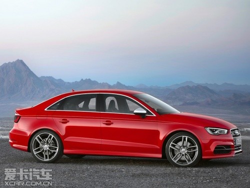 奧迪2015款奧迪S3 三廂 奧迪2015款奧迪S3 三廂