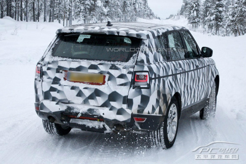 曝新一代路虎攬勝運動版實車 年底發(fā)布 曝新一代路虎攬勝運動版實車 年底發(fā)布