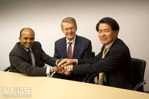 福特副總裁拉茲·奈爾、戴姆勒董事托馬斯·韋伯、日產(chǎn)副總裁山下光彥