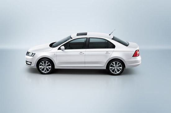 上海大眾斯柯達Rapid昕銳側(cè)面 上海大眾斯柯達Rapid昕銳側(cè)面