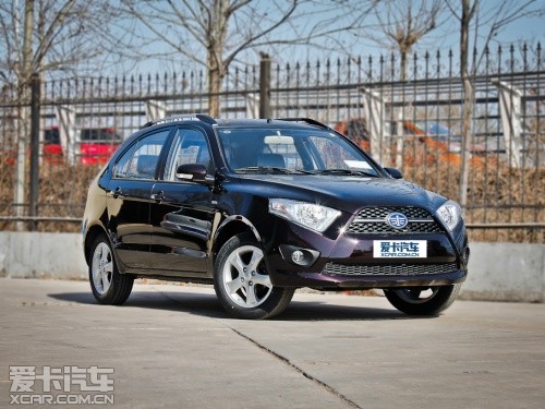 天津一汽2013款夏利N7 天津一汽2013款夏利N7