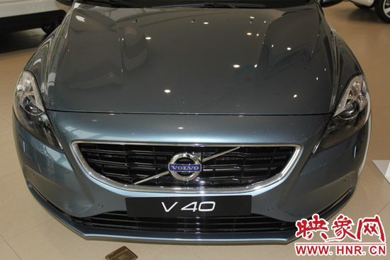 X型的前臉設(shè)計(jì) X型的前臉設(shè)計(jì)