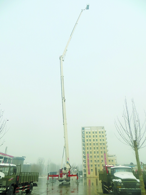 消防“擎天柱”省會(huì)入役 消防“擎天柱”省會(huì)入役