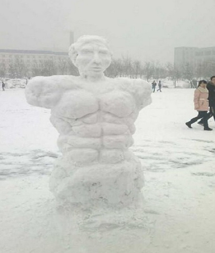 創(chuàng)意十足！日系列卡通雪人走紅