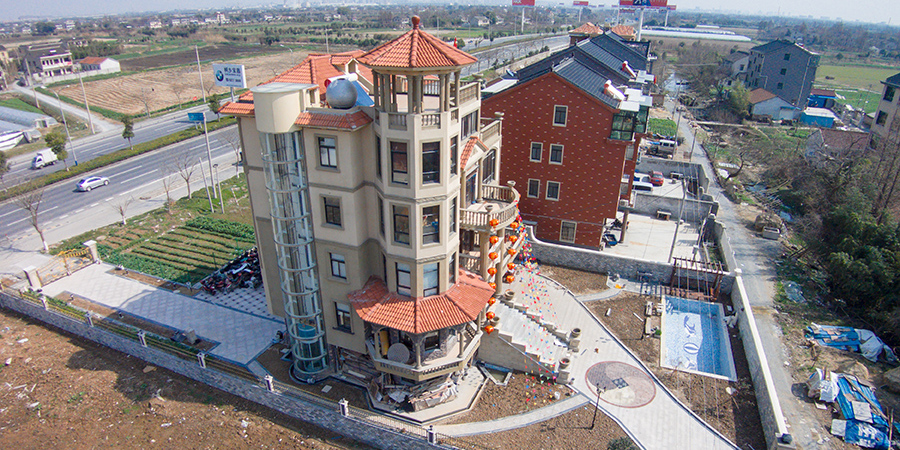 史上最壕農(nóng)居房:游泳池+觀光電梯 史上最壕農(nóng)居房:游泳池+觀光電梯