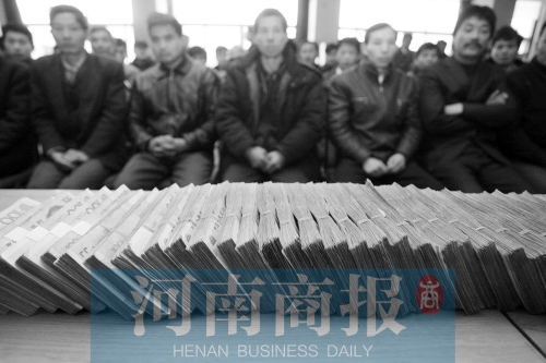 打擊拖欠農(nóng)民工工資，鄭州今年又出狠招（資料圖）河南商報(bào)記者 王春勝/攝