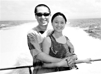 張藝謀與現(xiàn)任妻子陳婷。資料圖片