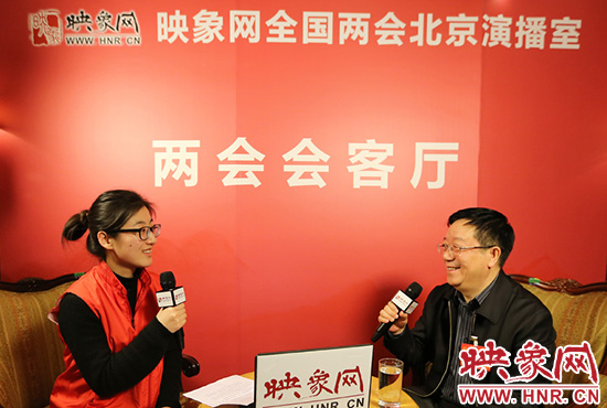 全國人大代表鄭永和做客映象網(wǎng)全國兩會北京直播室。