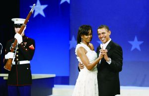 奧巴馬夫婦去年總收入298.8萬元人民幣。