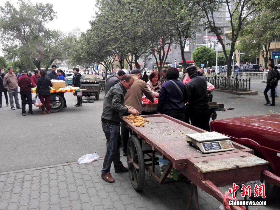 自治區(qū)和烏魯木齊市有關(guān)部門迅速處置，傷員已全部送往醫(yī)院救治。