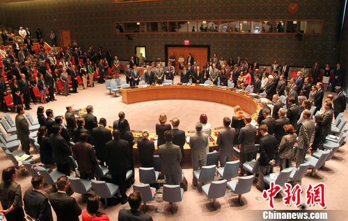 安理會(huì)就馬航客機(jī)墜毀召開緊急會(huì)議 俄烏激辯 安理會(huì)就馬航客機(jī)墜毀召開緊急會(huì)議 俄烏激辯
