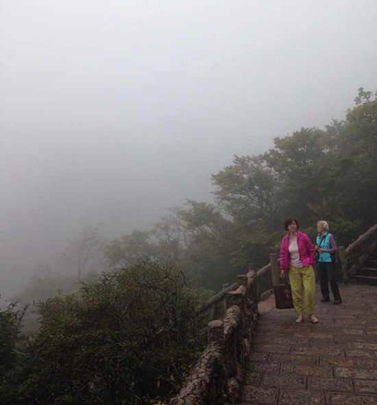 黃金周多個(gè)景區(qū)遇冷:黃山五臺(tái)山游客同比降3成 黃金周多個(gè)景區(qū)遇冷:黃山五臺(tái)山游客同比降3成