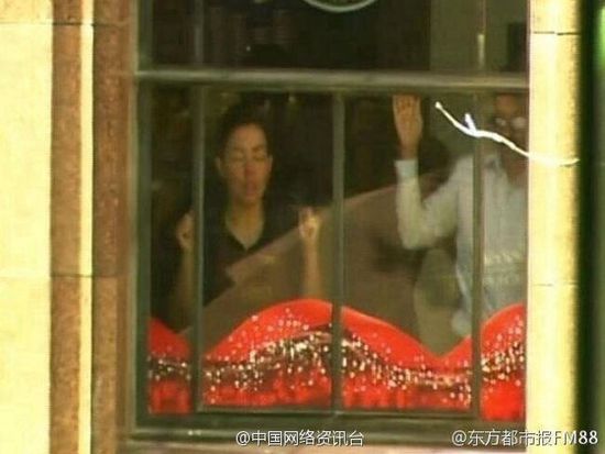 悉尼人質(zhì)劫持事件:劫持者稱已安置3顆炸彈 悉尼人質(zhì)劫持事件:劫持者稱已安置3顆炸彈