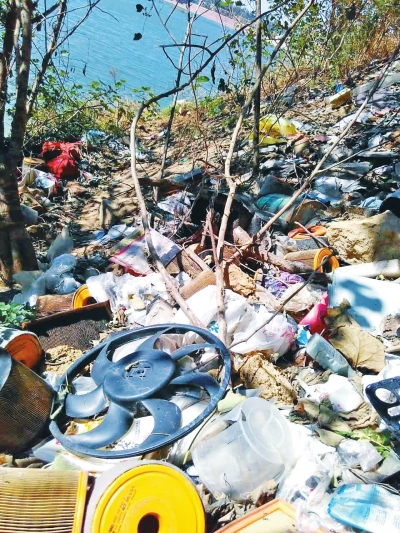 常莊水庫周邊垃圾隨處可見