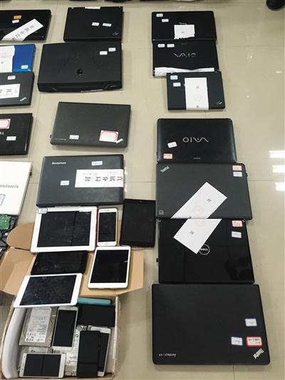 警方查獲的部分作案工具。新京報記者 吳為 攝