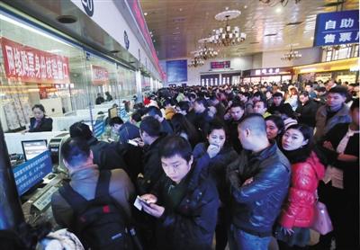 春運(yùn)搶票進(jìn)入白熱化 熱門(mén)票3分鐘“秒光” 春運(yùn)搶票進(jìn)入白熱化 熱門(mén)票3分鐘“秒光”