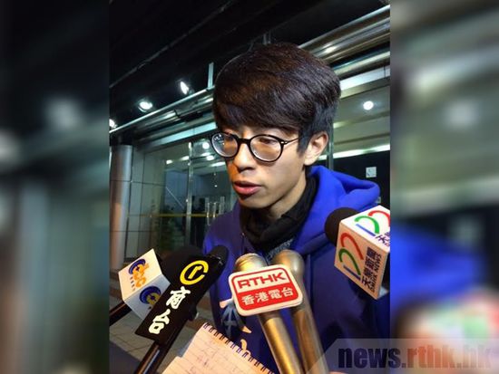 黃臺仰因設(shè)想?yún)⑴c旺角暴亂被香港警方拘捕，被指涉嫌參與旺角暴動。