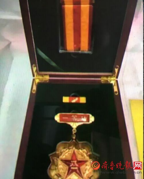 抹灰工冒充軍人騙20余名女子財色 家里3個孩子 抹灰工冒充軍人騙20余名女子財色 家里3個孩子