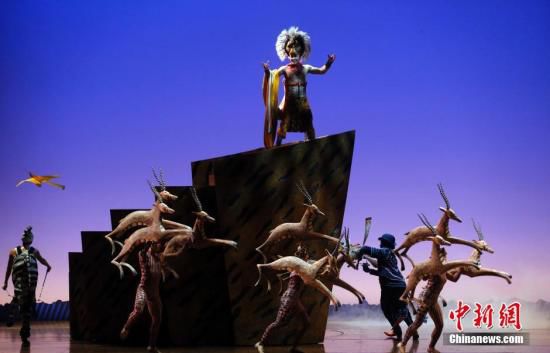 資料圖：6月14日晚，迪士尼經(jīng)典音樂劇《獅子王》中文版在上海舉行全球首演