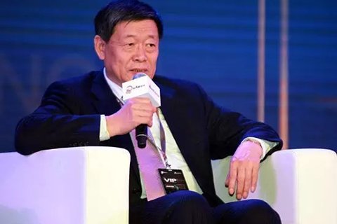 在2015(第八屆)金麒麟論壇上，山東魏橋創(chuàng)業(yè)集團(tuán)董事長(zhǎng)張士平表示，要想企業(yè)搞得好，必須讓員工過(guò)得好，我們企業(yè)負(fù)責(zé)為員工蓋房子，保證每個(gè)員工有一套房子，從90平方到160平方不等，這就解決了把農(nóng)村勞動(dòng)力轉(zhuǎn)移到城市的問(wèn)題，也解決了我們的職工家屬的問(wèn)題，叫職工真正以企業(yè)為家。