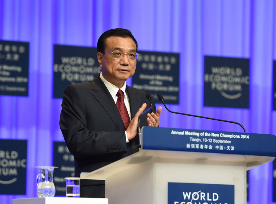 李克強(qiáng)總理出席夏季達(dá)沃斯論壇并發(fā)表開幕式致辭。