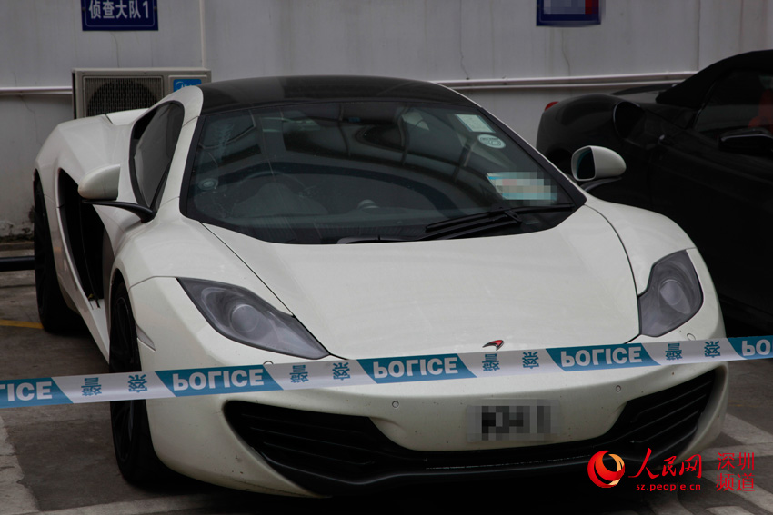 香港11輛跑車深圳飆車被扣 香港11輛跑車深圳飆車被扣