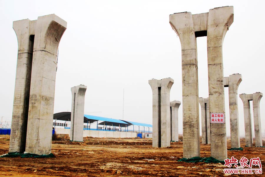 今年9月份，媒體曾報道稱，此項目停工的原因主要是資金鏈斷裂。