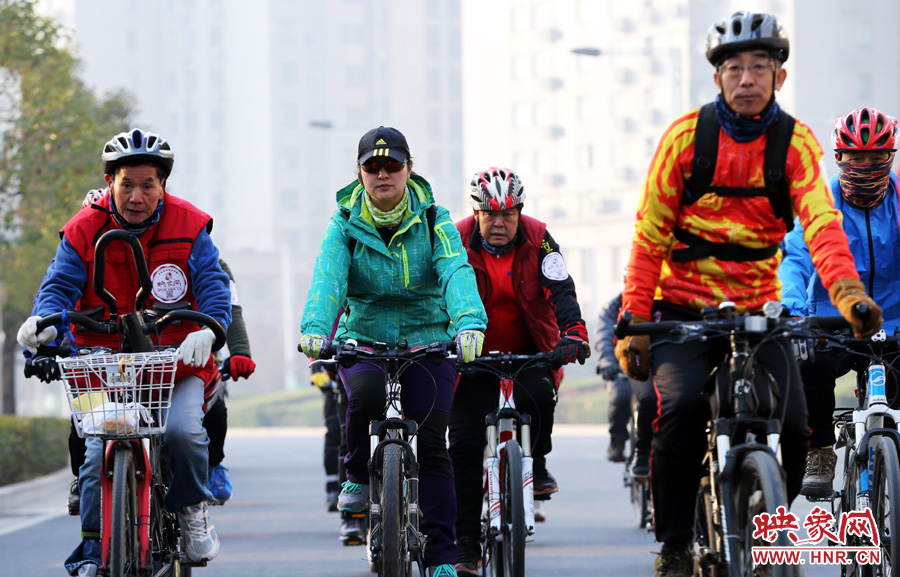 獻(xiàn)愛(ài)心、騎行天下，映象網(wǎng)騎行車(chē)友樂(lè)翻天