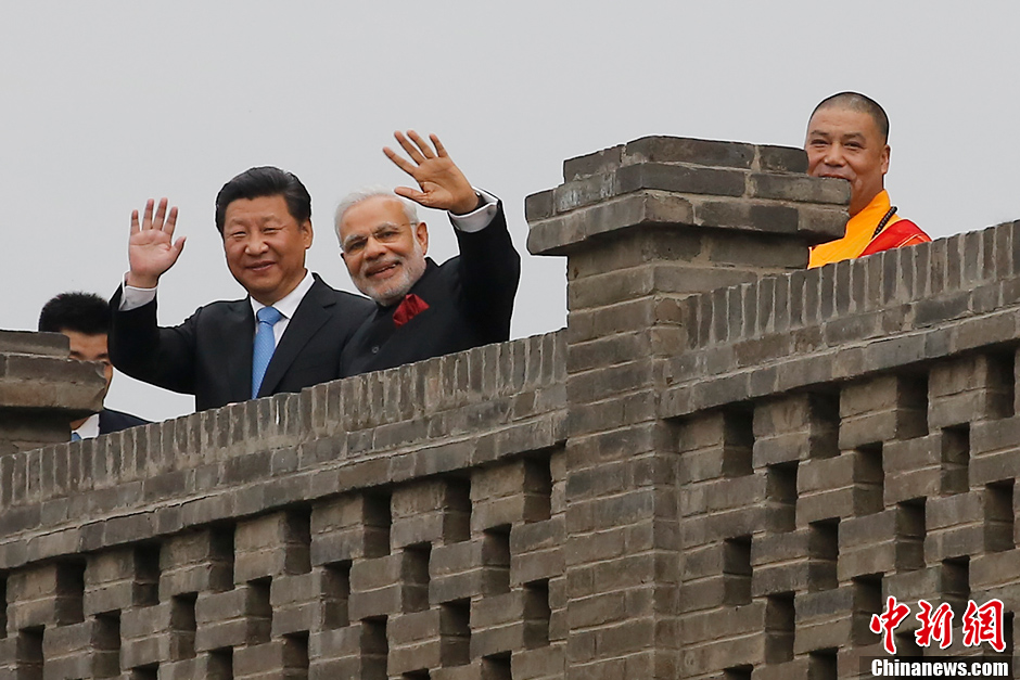 習近平陪同印度總理莫迪參觀西安大慈恩寺 習近平陪同印度總理莫迪參觀西安大慈恩寺