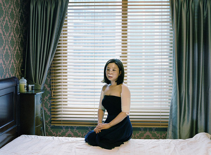 韓攝影師鏡頭記錄患者整容術后的生活 韓攝影師鏡頭記錄患者整容術后的生活