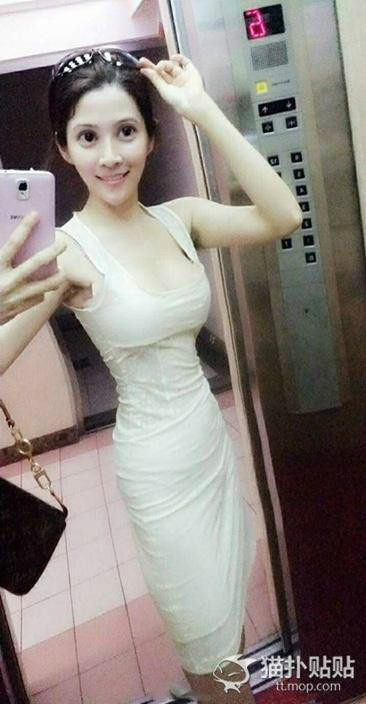 臺(tái)版蛇精媽走紅 自帶時(shí)空扭曲效果 臺(tái)版蛇精媽走紅 自帶時(shí)空扭曲效果