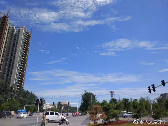 又被鄭州的藍(lán)天刷屏！隨便一拍就是手機(jī)壁紙