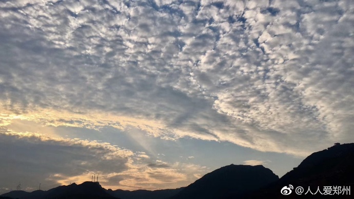 又被鄭州的藍(lán)天刷屏！隨便一拍就是手機(jī)壁紙