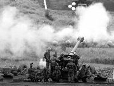 24日，日本陸上自衛(wèi)隊在進行演練